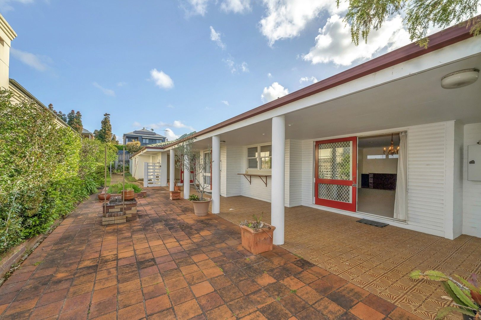 4 bedrooms House in 17 Sefton Road CLAYFIELD QLD, 4011