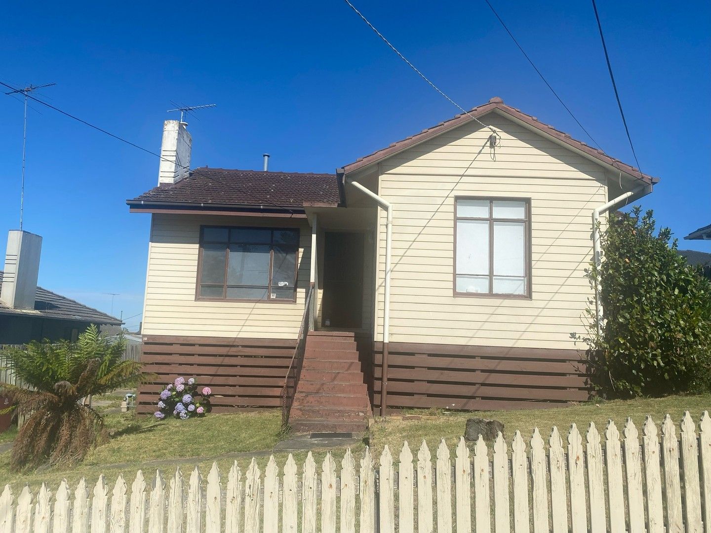 3 bedrooms House in 10 Magnolia Grove DOVETON VIC, 3177