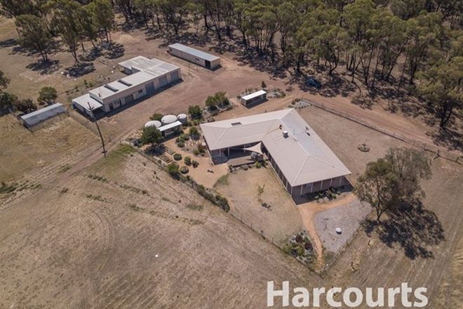 Picture of 167 Forest Road, BOWEYA NORTH VIC 3675