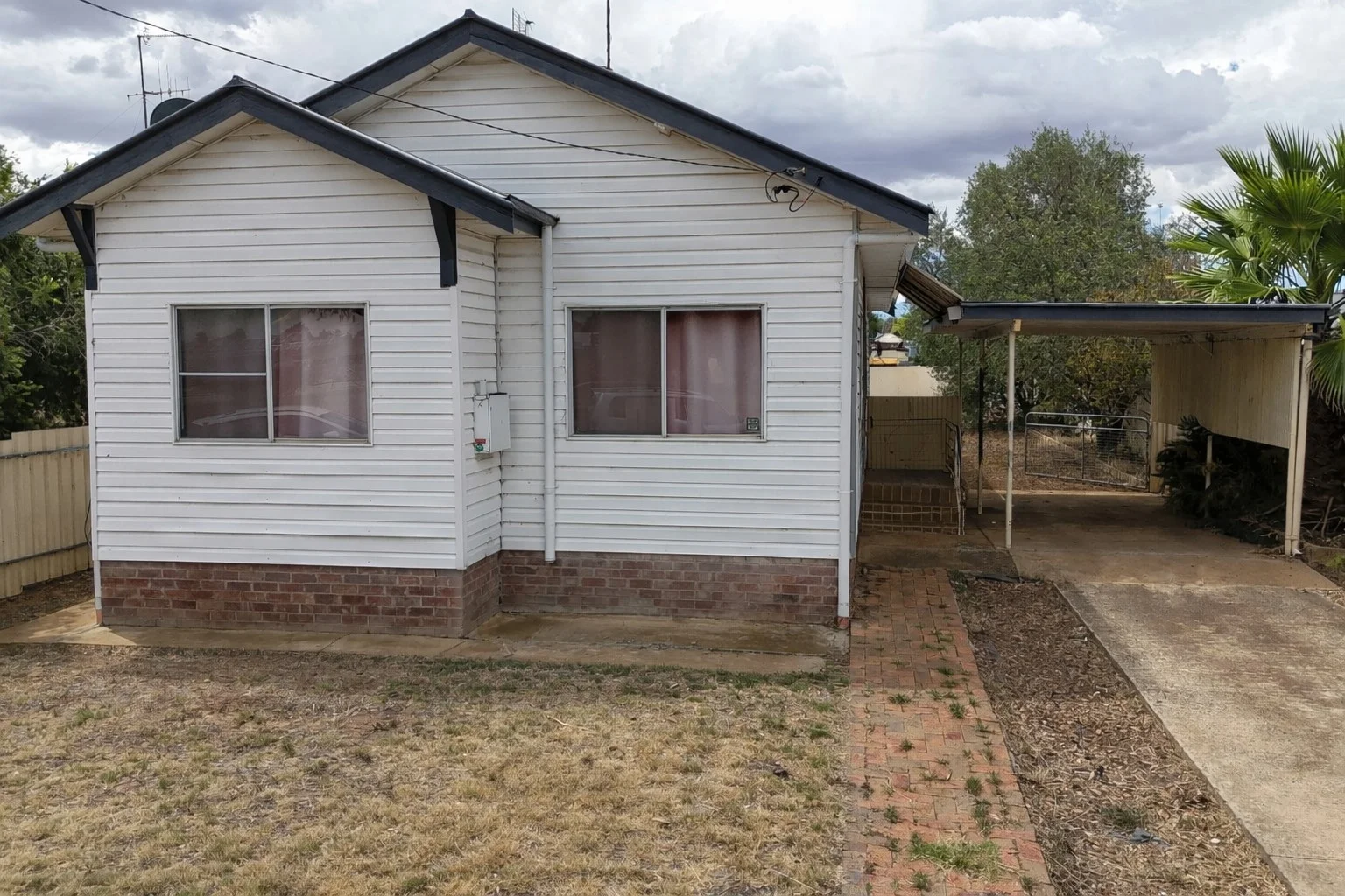 26 Grenfell Street, Parkes NSW 2870