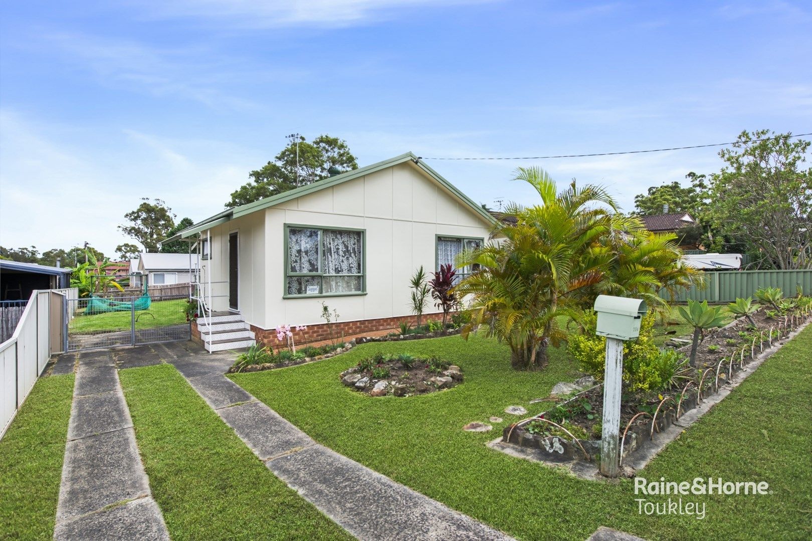 204 Stanley Street, Kanwal NSW 2259, Image 0