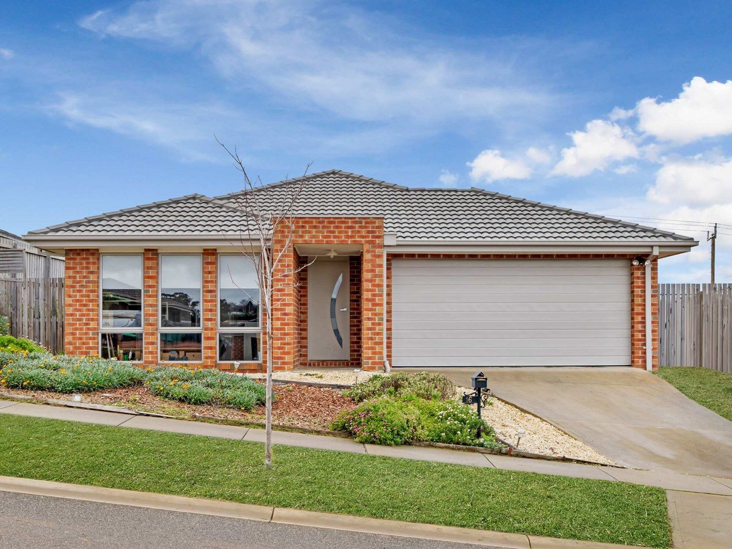 16 Berta Rise, Drouin VIC 3818, Image 0