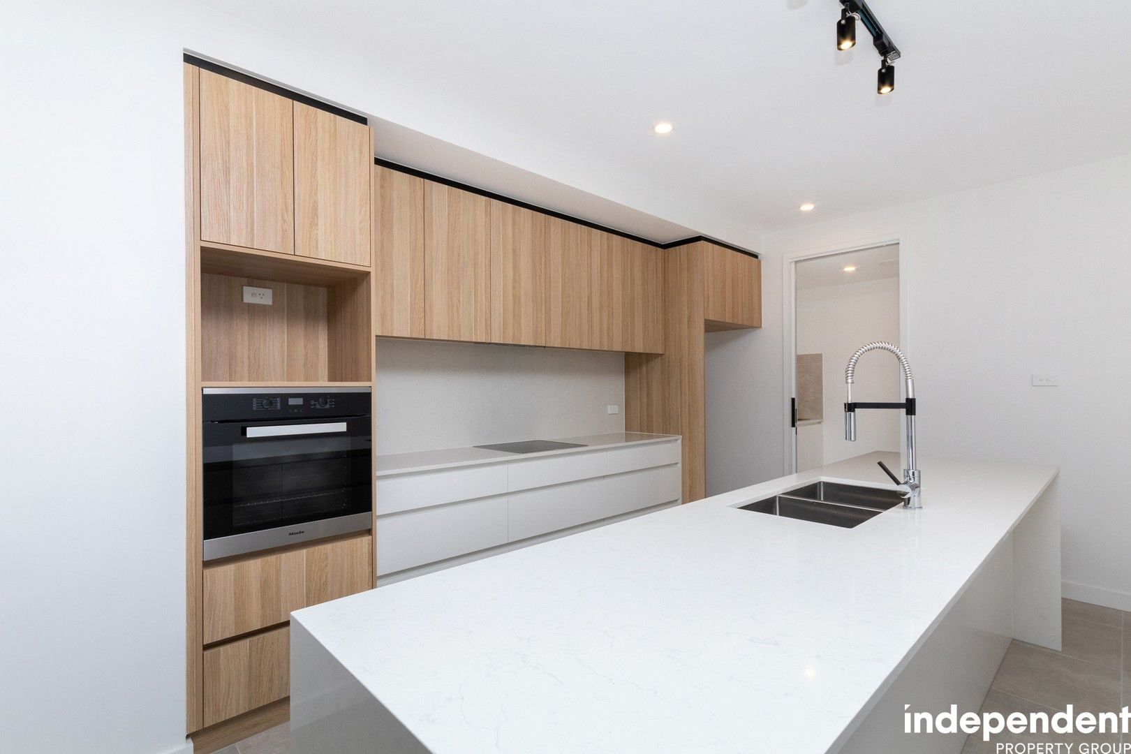 3 bedrooms Apartment / Unit / Flat in 19/219 (19/2 Northbourne Avenue TURNER ACT, 2612