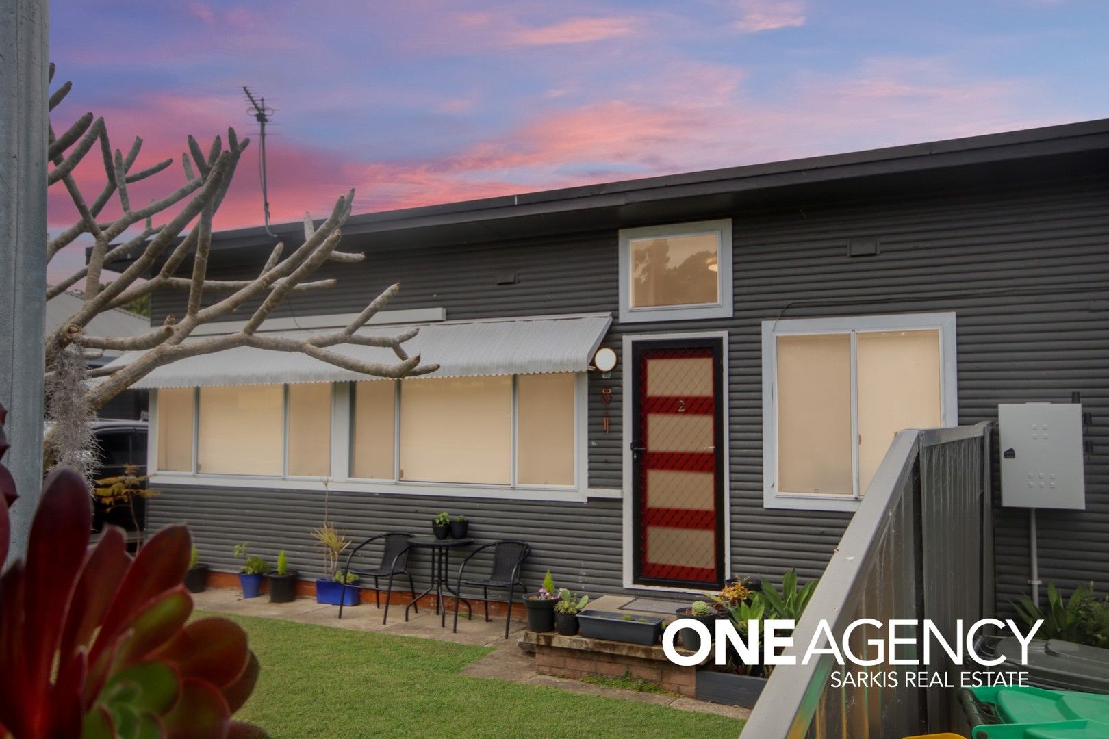1 bedrooms Duplex in 2/51 Clarence Street GLENDALE NSW, 2285
