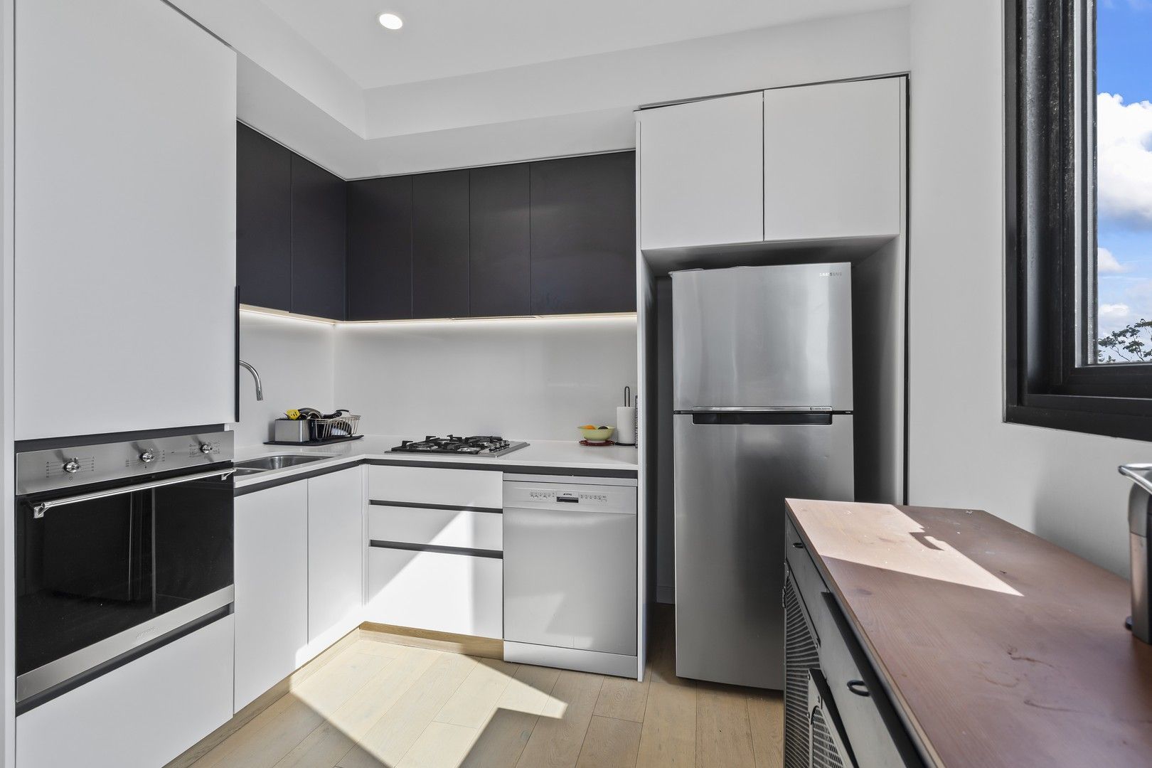 2 bedrooms Apartment / Unit / Flat in 402/169 Buckingham Street RICHMOND VIC, 3121