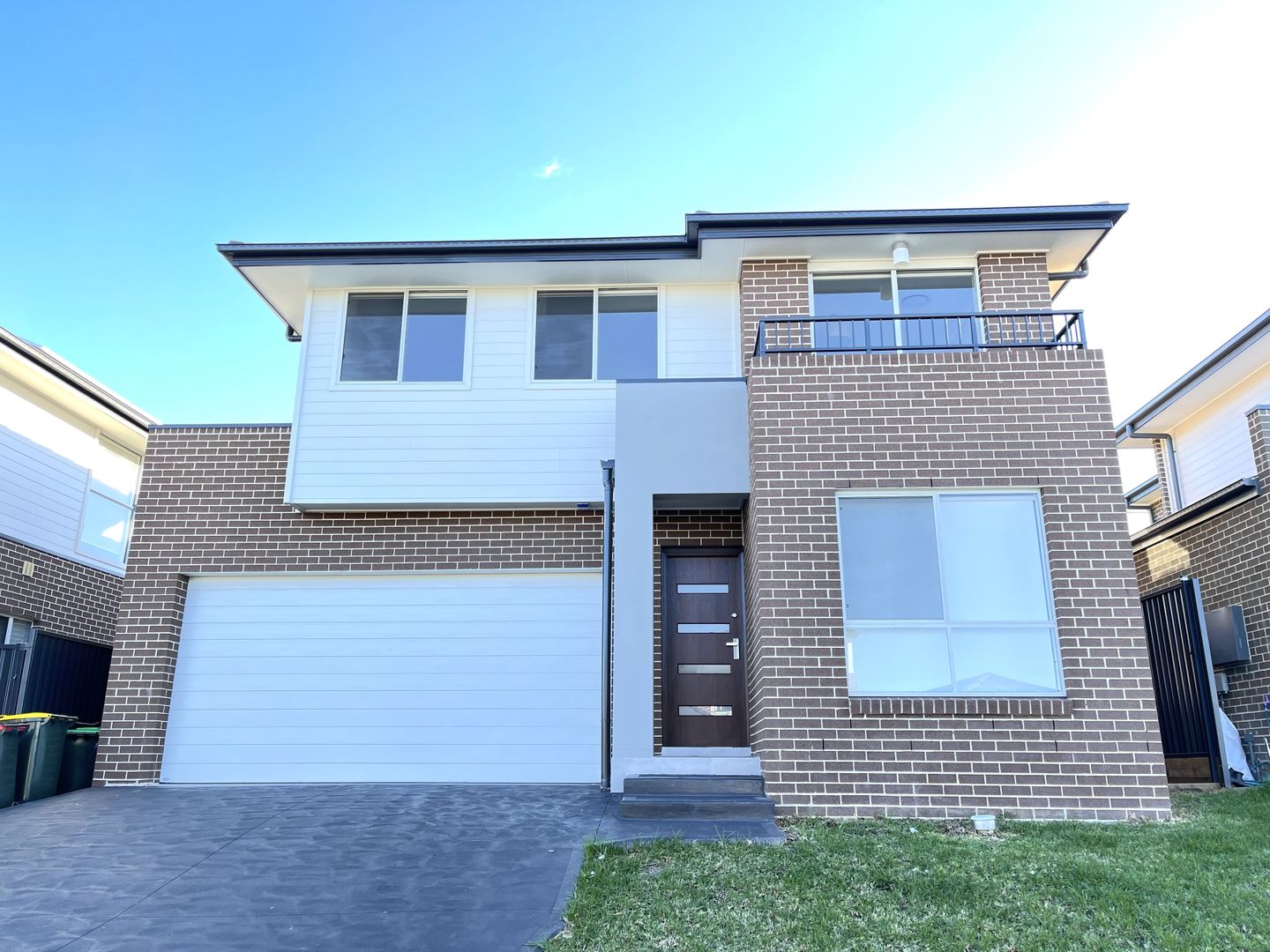 4 bedrooms House in 28 Hook St BARDIA NSW, 2565