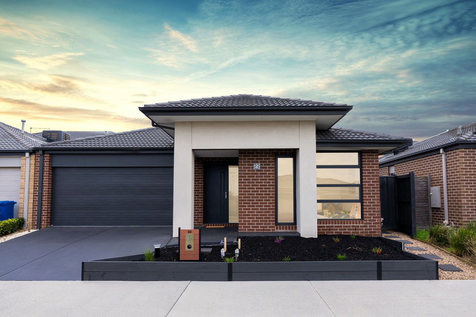 3 bedrooms House in 23 Ritchie Dr CLYDE NORTH VIC, 3978