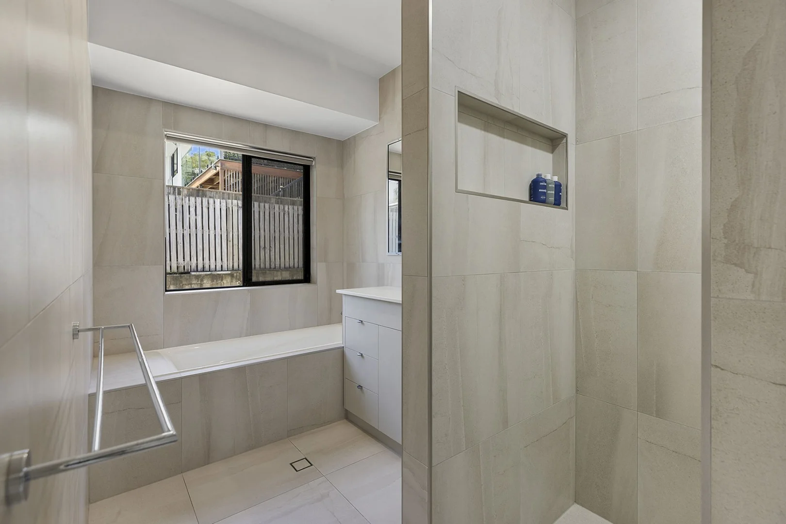 Additional image 19 of 59 Hicks Road, Glenella QLD 4740