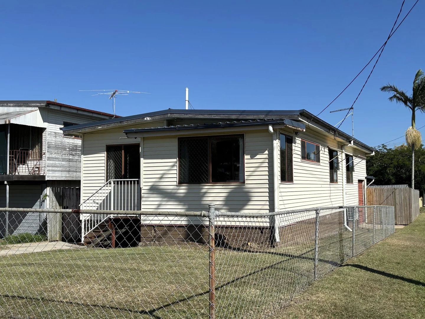 121 Scarborough Road, Redcliffe QLD 4020