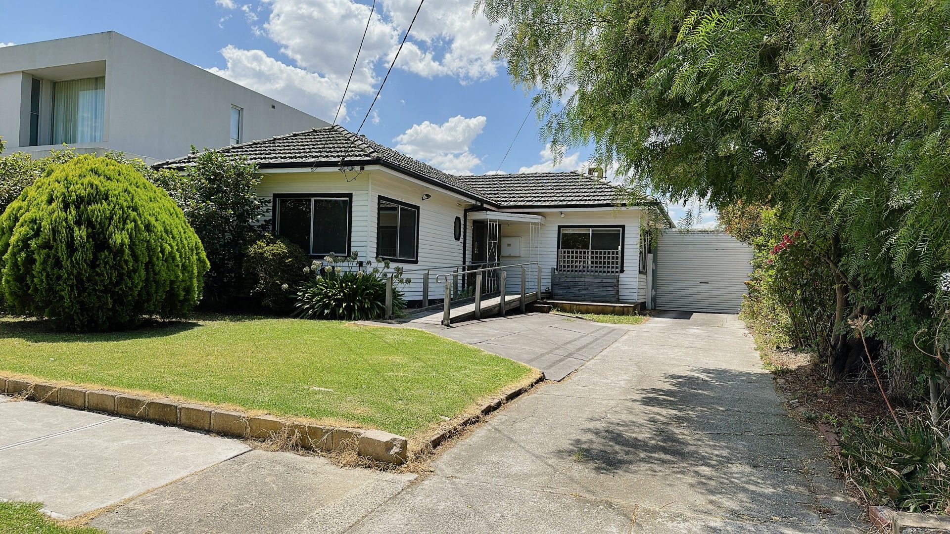 2 bedrooms House in 30 Mary St SPOTSWOOD VIC, 3015
