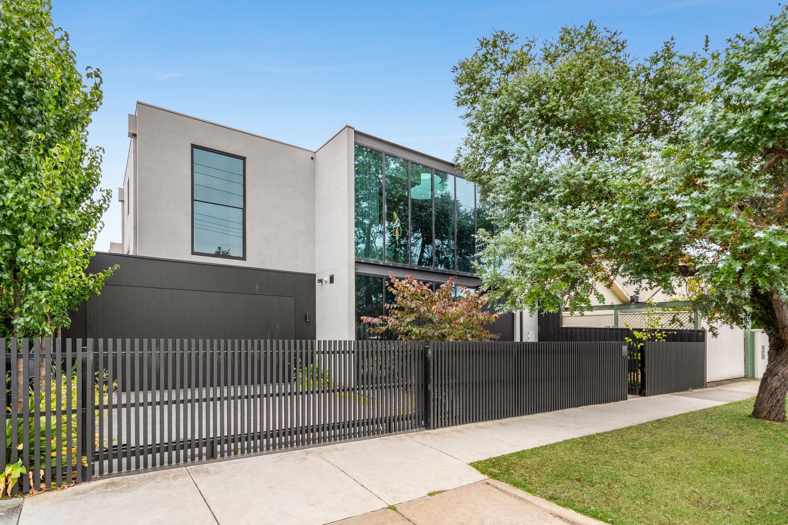 117 Ludstone Street, Hampton VIC 3188