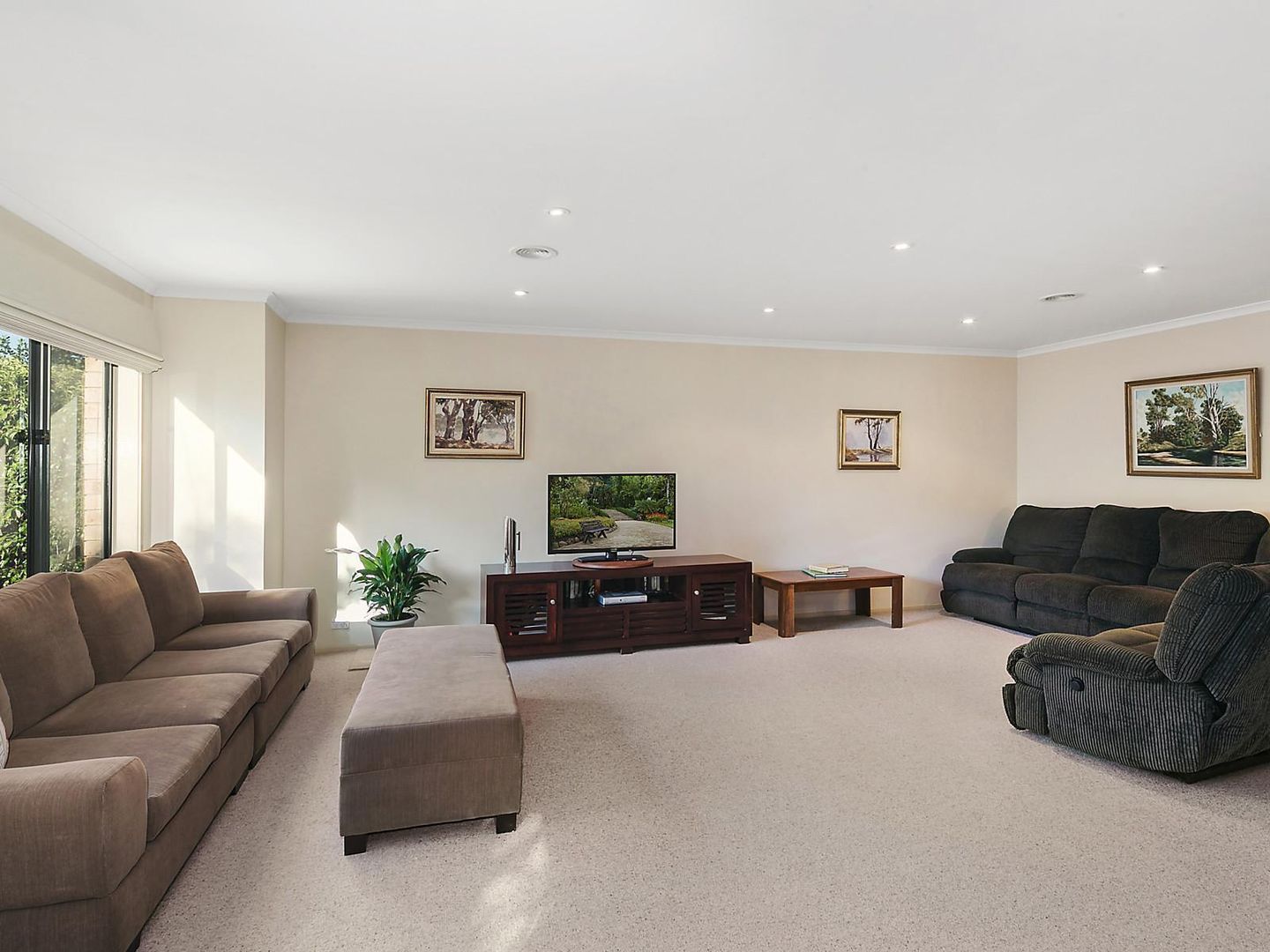 6/11 Tea Gardens, Gungahlin ACT 2912, Image 2