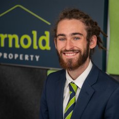 Michael Arnold, Sales representative