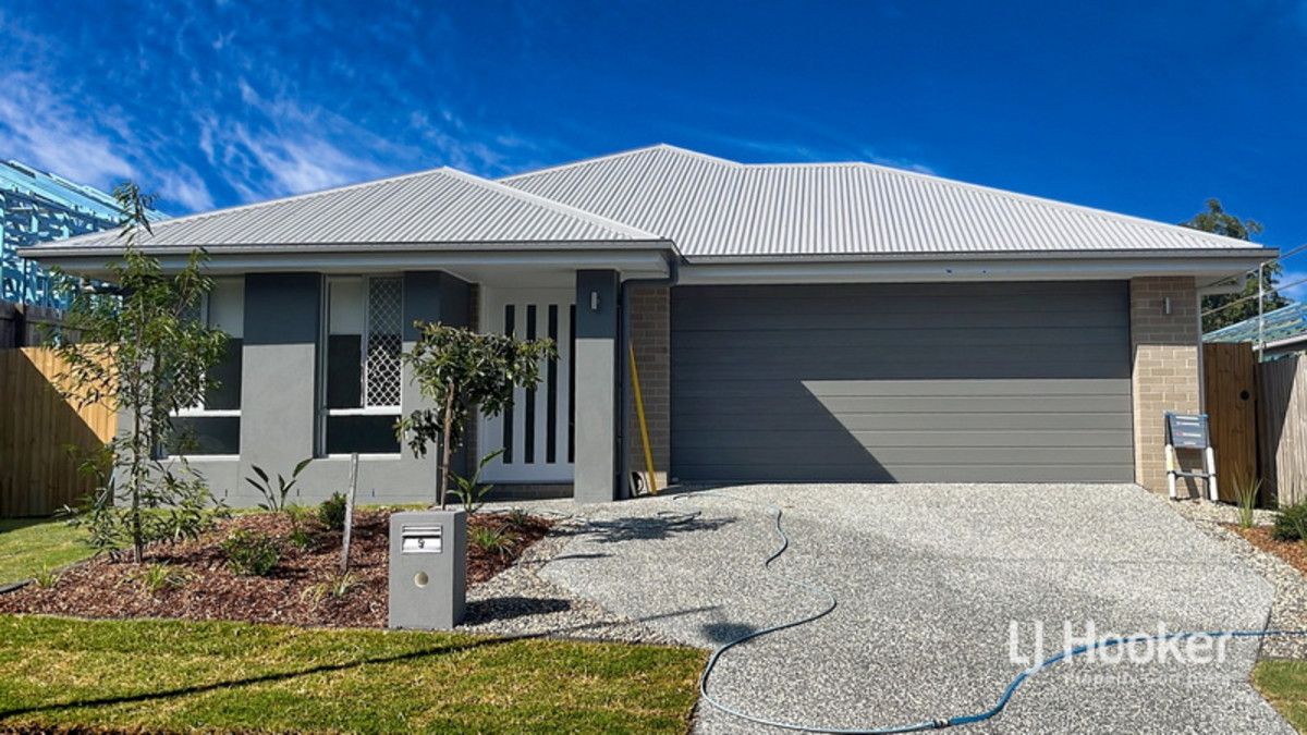 4 bedrooms House in 9 Graham Circuit YARRABILBA QLD, 4207