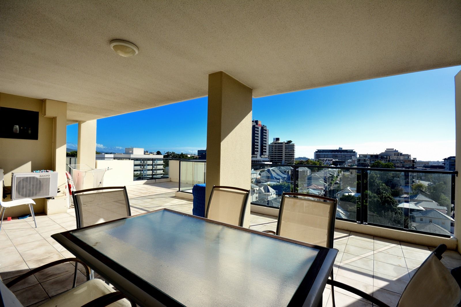 3 bedrooms Apartment / Unit / Flat in 287 Wickham Terrace SPRING HILL QLD, 4000