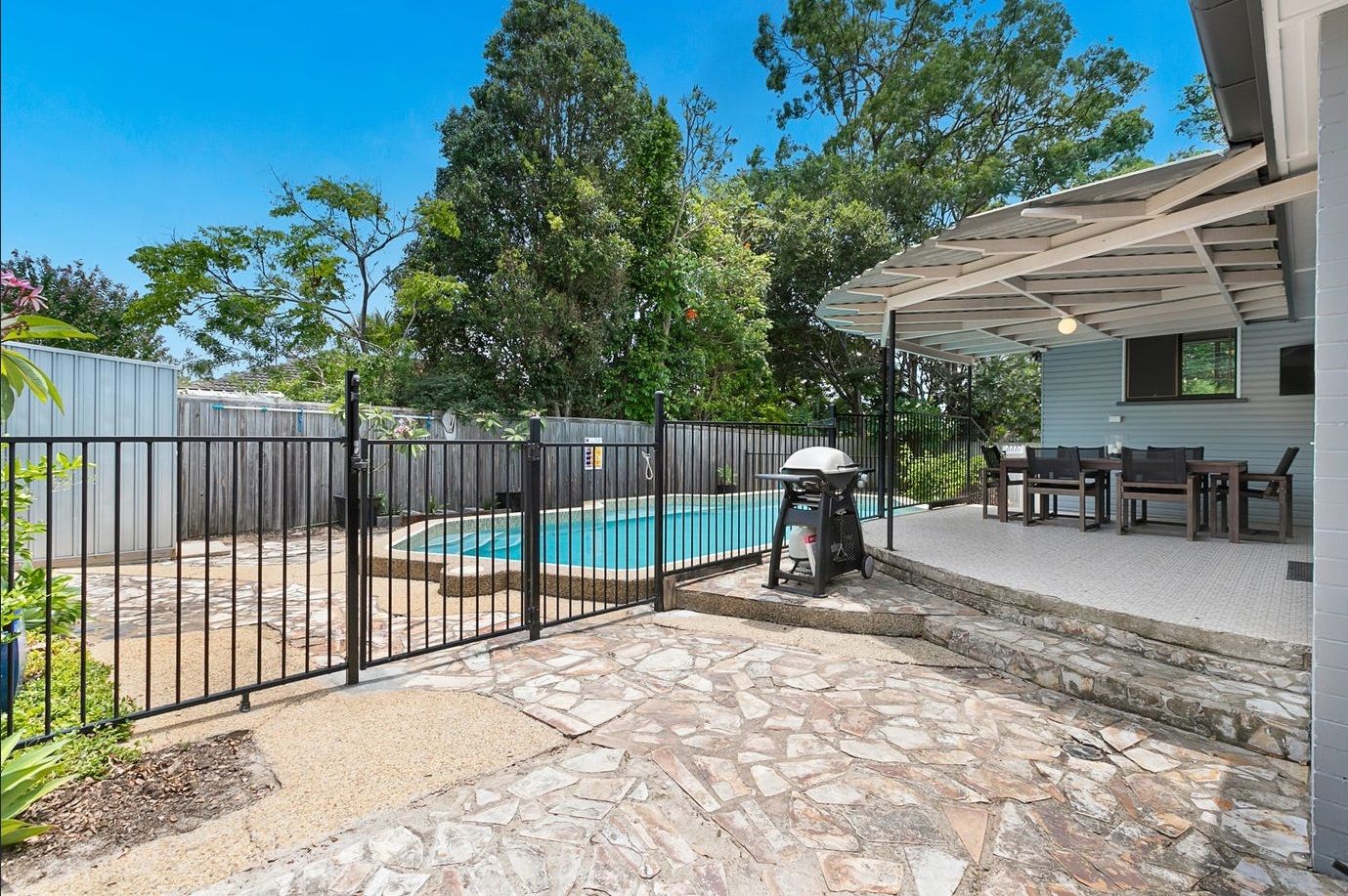 142 Dunbar Street, Mount Gravatt East QLD 4122 House For Rent Domain