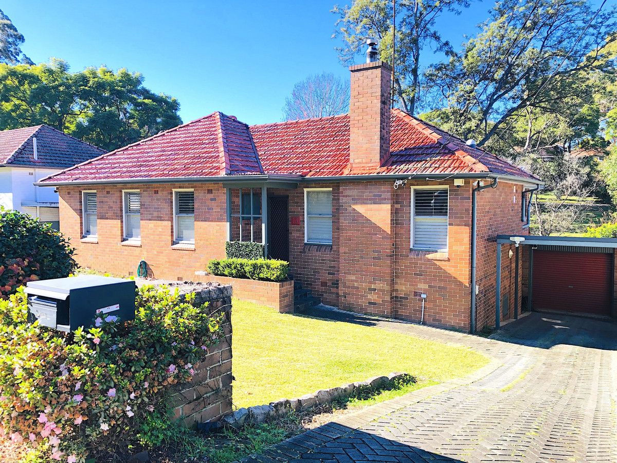 4 bedrooms House in 13 Drive Street DENISTONE WEST NSW, 2114