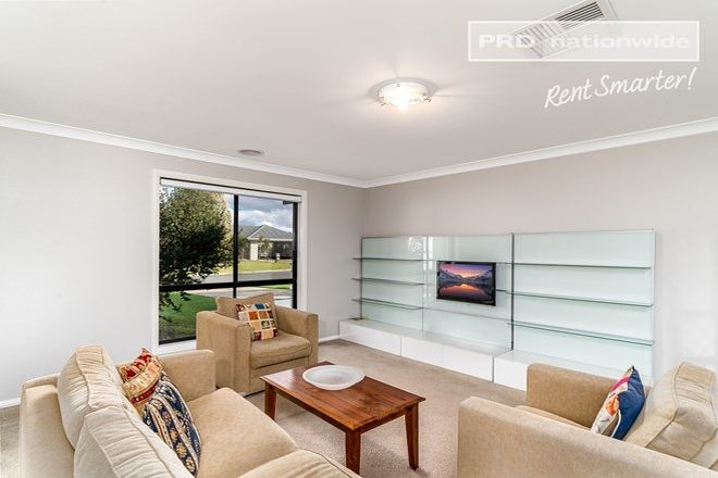3 2 Bedroom Houses For Rent In Glenfield Park Nsw 2650