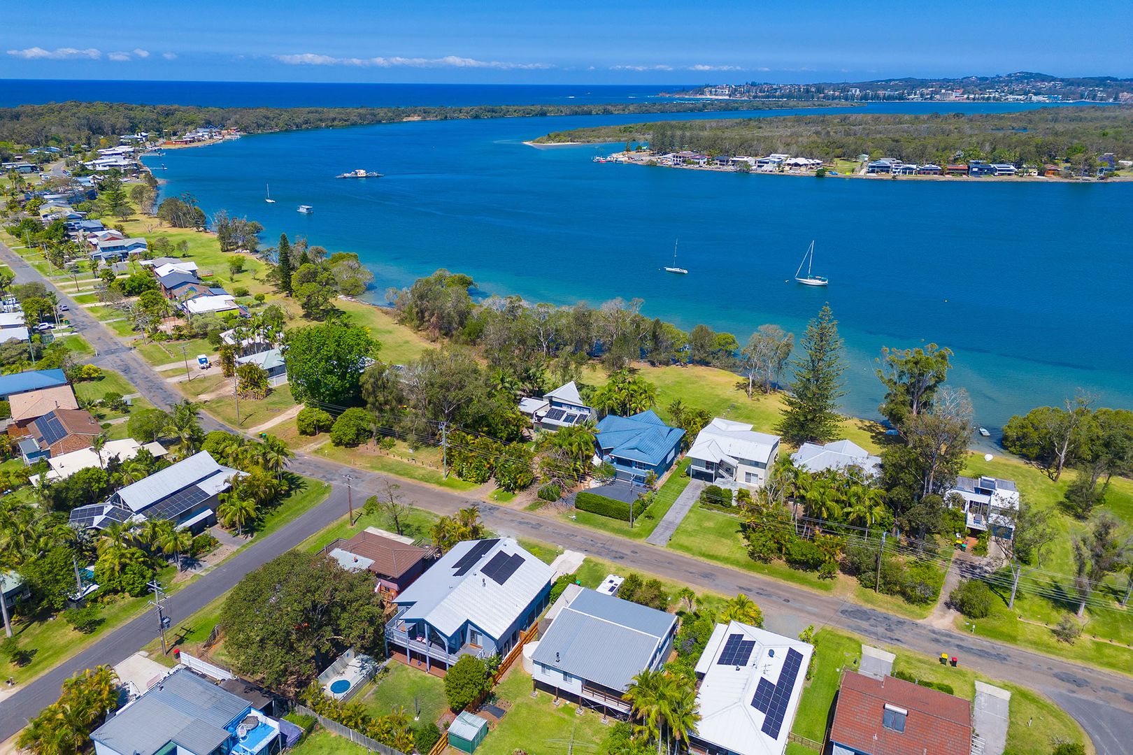 47 Shoreline Drive, Port Macquarie NSW 2444, Image 2