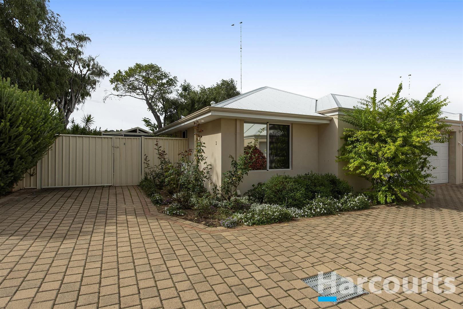 3 bedrooms Apartment / Unit / Flat in 3, 19 McKerracher Street DUDLEY PARK WA, 6210