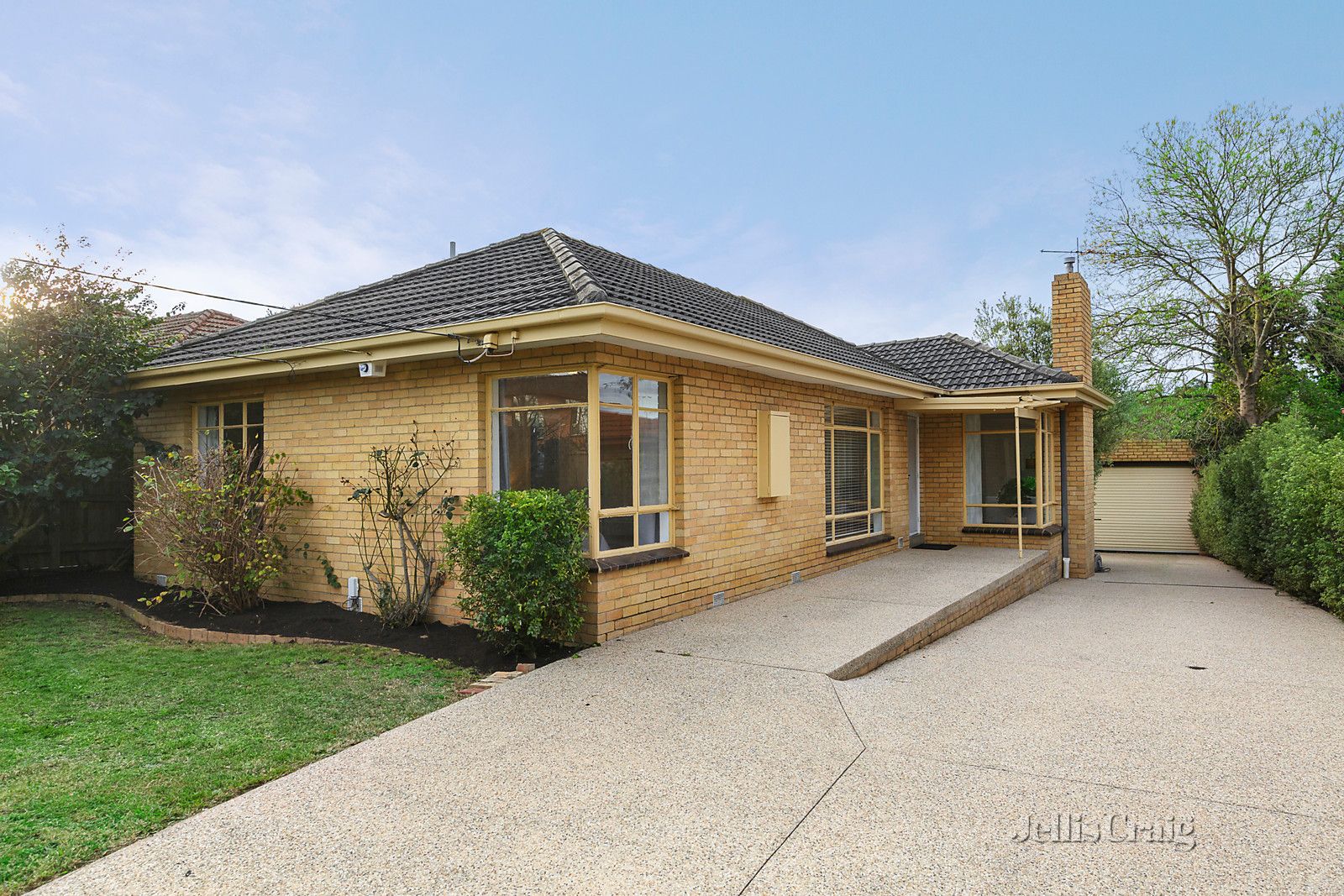 11 Normanby Road, Bentleigh East VIC 3165, Image 0