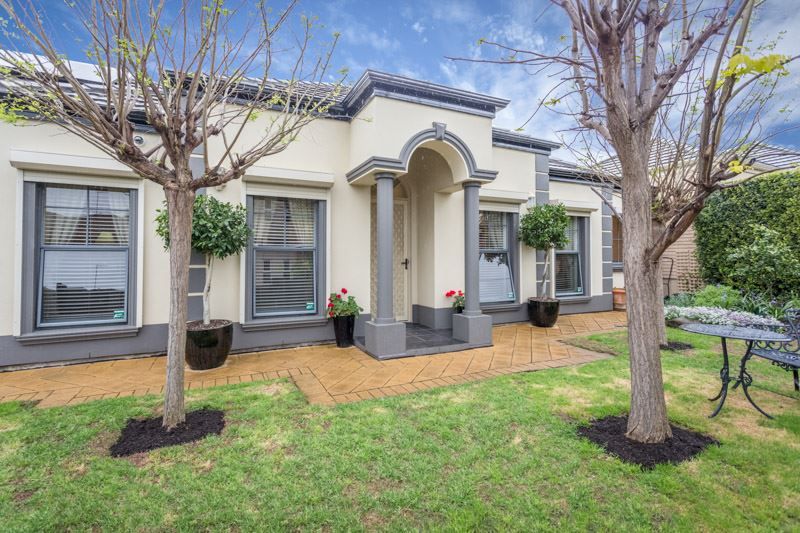 21 Piccadilly Crescent, Campbelltown SA 5074, Image 1