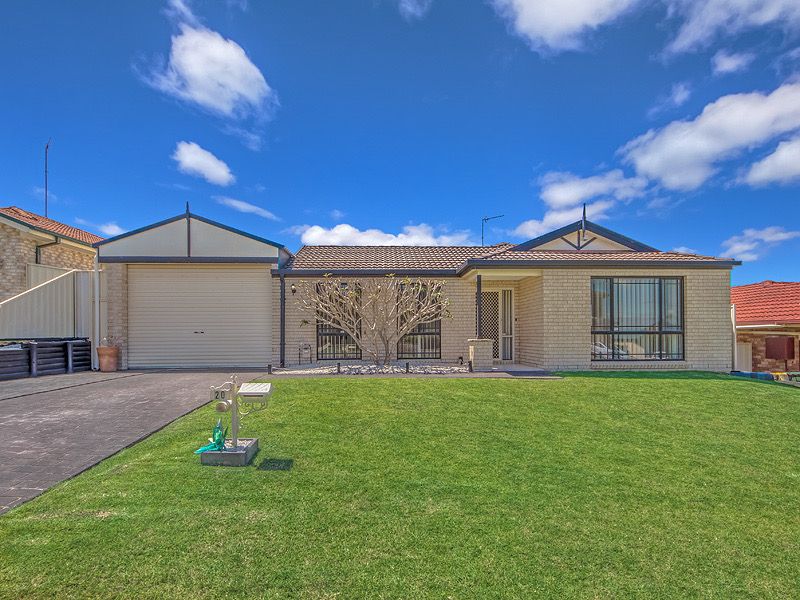 20 Baynton Place, St Helens Park NSW 2560, Image 0