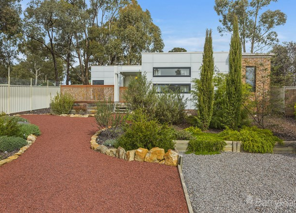 4 Allpress Drive, Golden Square VIC 3555