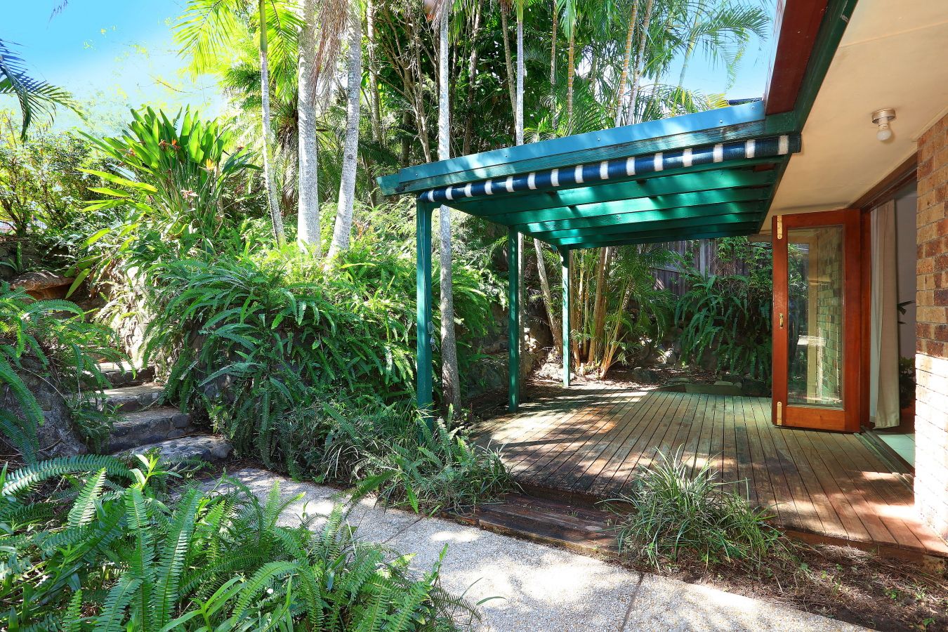 3 bedrooms House in 13 Constellation Crescent MUDGEERABA QLD, 4213