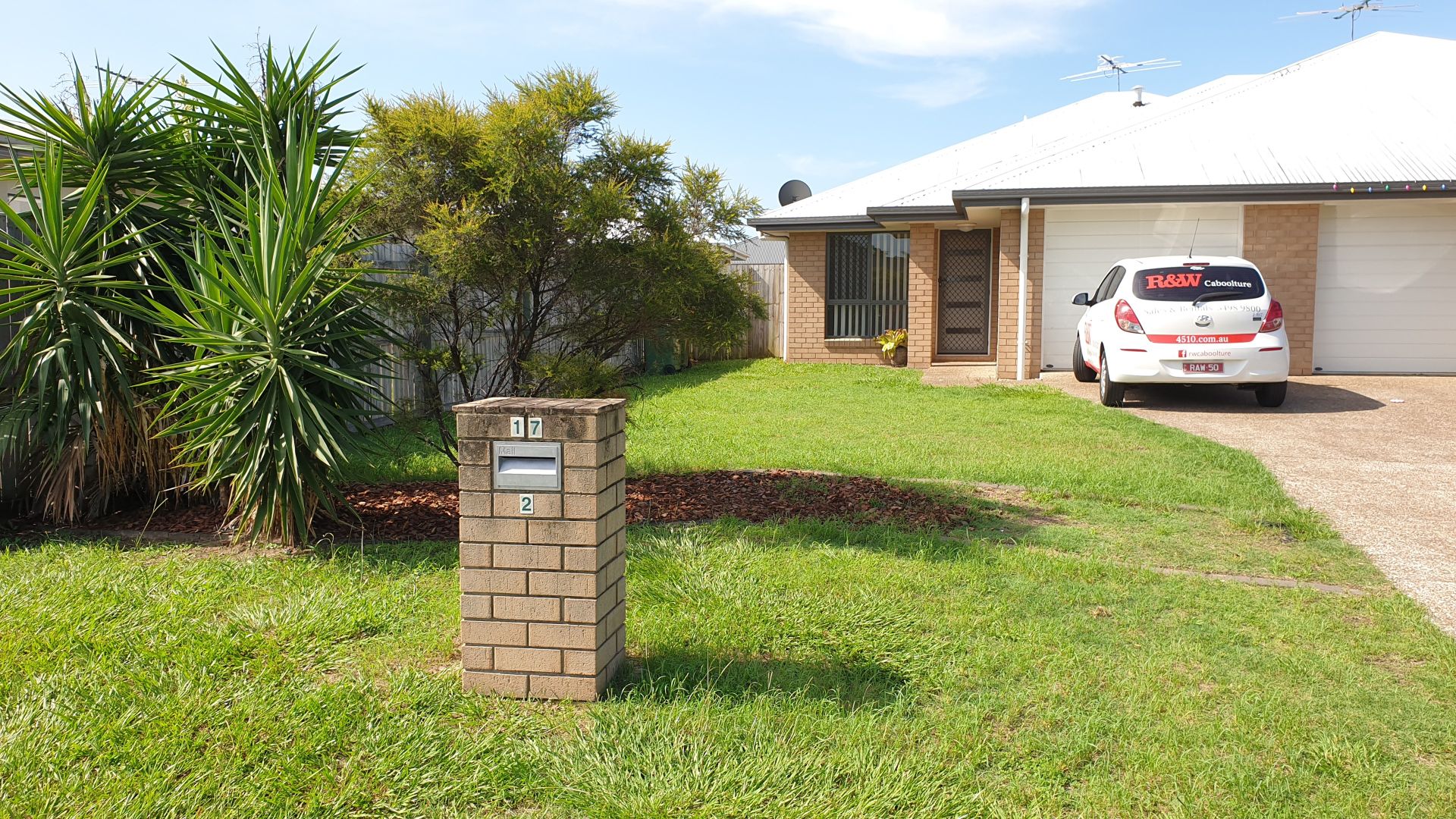 2/17 Sims Street, Caboolture QLD 4510