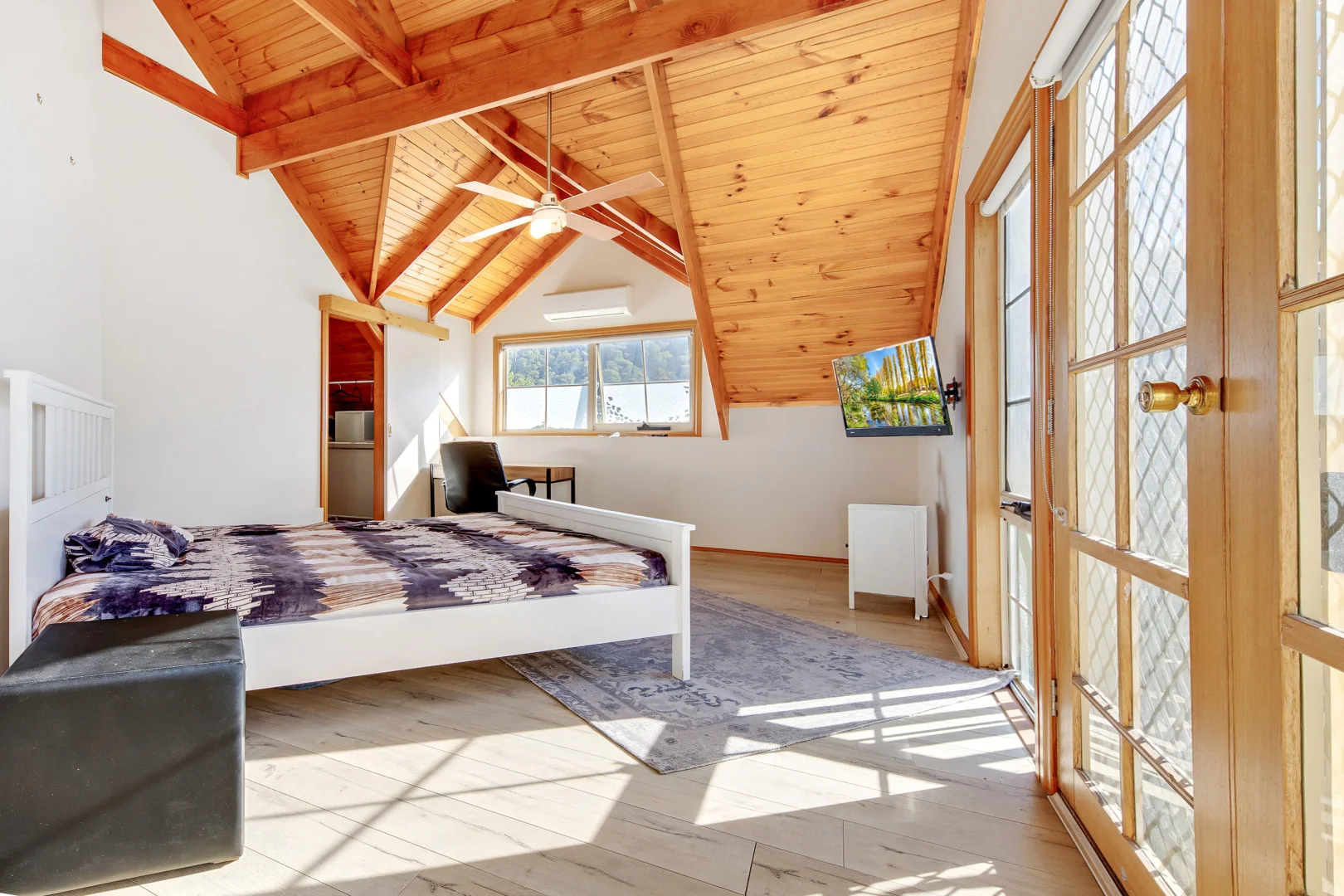 Additional image 11 of 1 Halinka Court, Bright VIC 3741