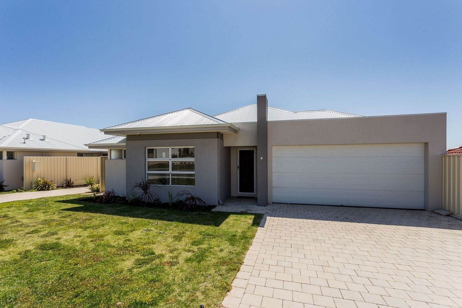 3 bedrooms House in 39D Mayor Rd COOGEE WA, 6166