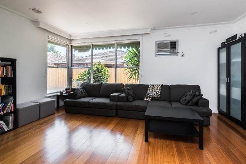 2 bedrooms Villa in 5/28 Parkside Street ELSTERNWICK VIC, 3185