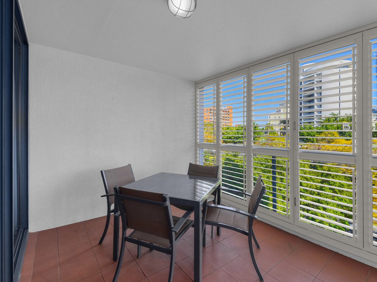 30/45 Deakin Street, Kangaroo Point QLD 4169, Image 2