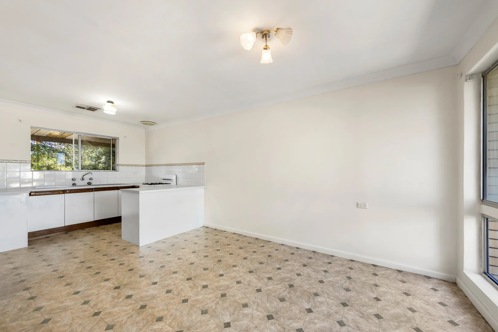 Additional image 10 of 826 Torrens Road, Rosewater SA 5013
