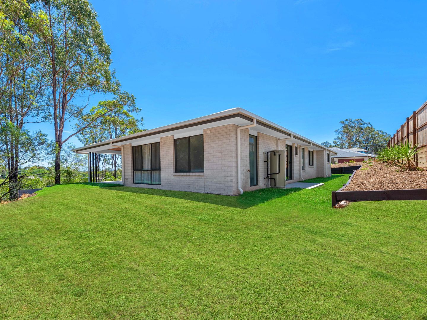 111 Honeyeater Crescent, Moggill QLD 4070, Image 2