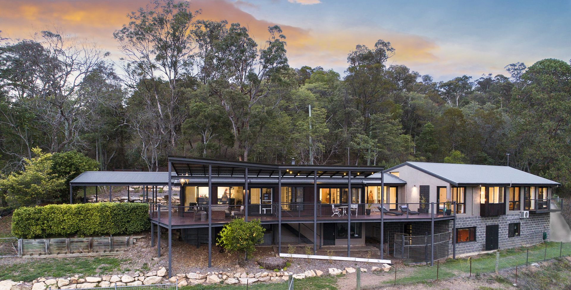 28 Bowen Mountain Road, Bowen Mountain Property History & Address Research Domain