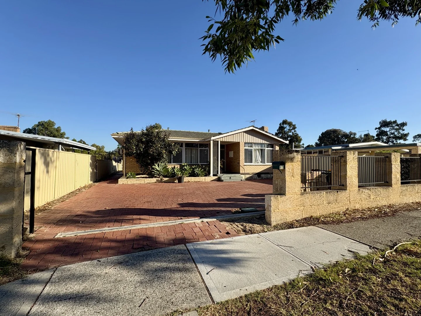 8A Crosbie Crescent, Middle Swan WA 6056