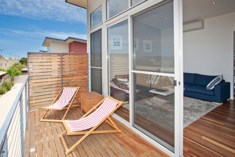 2/15 Cawood Street, Apollo Bay VIC 3233, Image 2