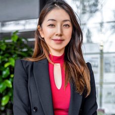 Alison Chang, Property manager