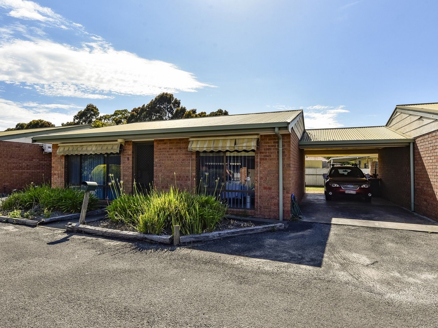 Unit 5/13 Julian St, Penola SA 5277, Image 0