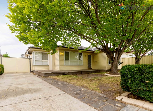 31 Mawson Avenue, Deer Park VIC 3023