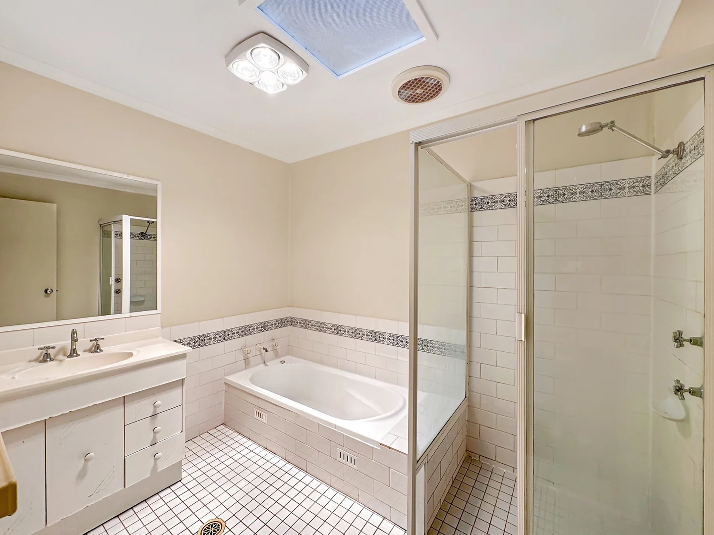 Additional image 7 of 17/166 Avoca Drive, Kincumber NSW 2251