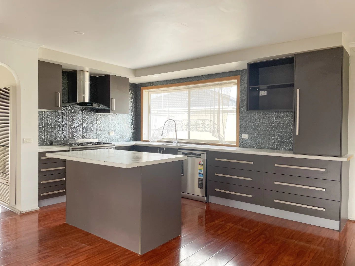 Additional image 3 of 15 Shandeen Court, Meadow Heights VIC 3048