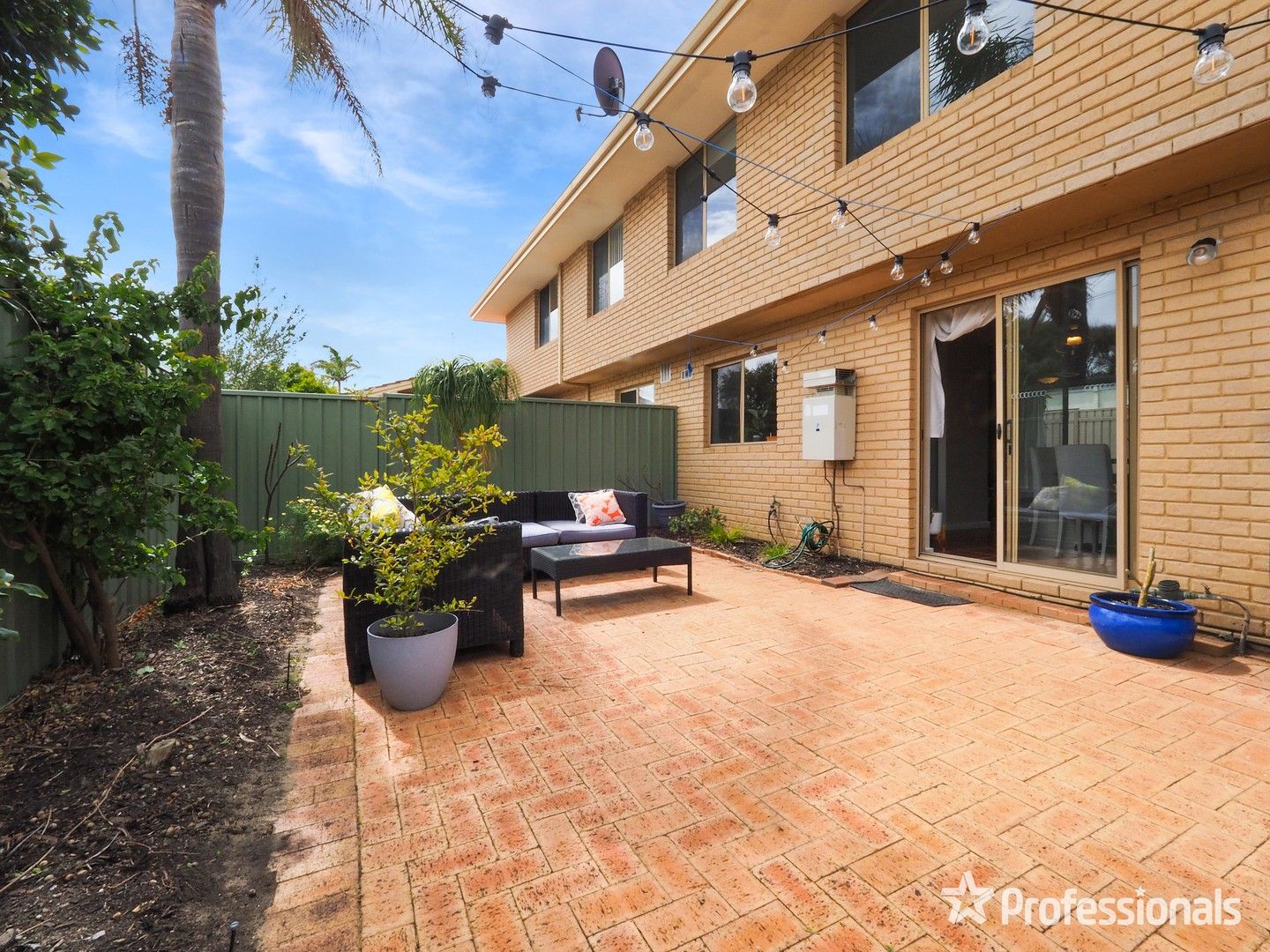 3 bedrooms Townhouse in 6/21 Stanley Street SCARBOROUGH WA, 6019