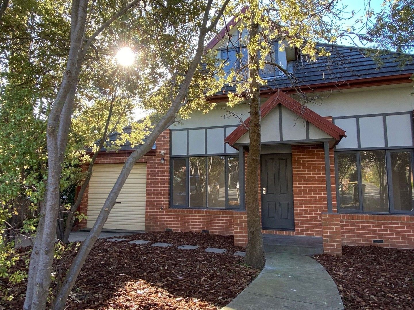 3 bedrooms Townhouse in 1/17 Lexton Road BOX HILL NORTH VIC, 3129