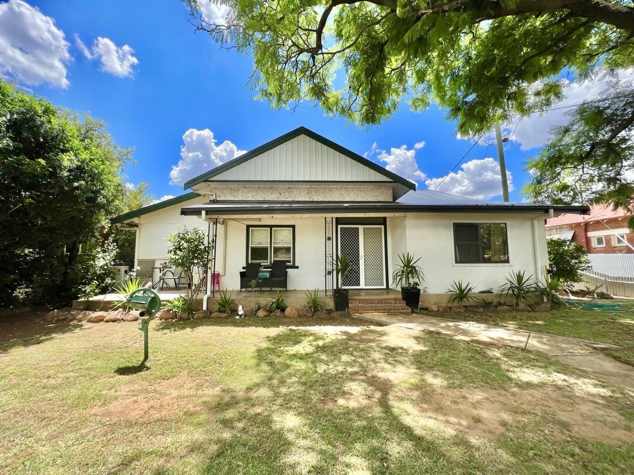 18 Elizabeth Street, Parkes NSW 2870