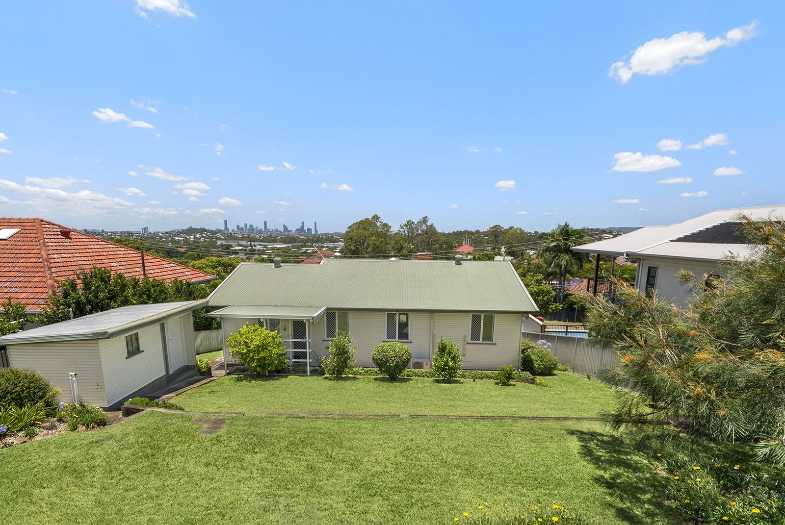 3 bedrooms House in 39 Minimine Street STAFFORD QLD, 4053