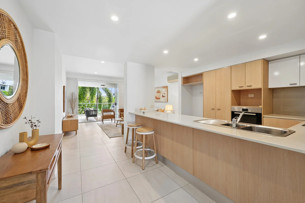 2/253 Varsity Parade, Varsity Lakes QLD 4227