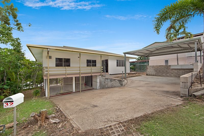 32 St James Drive, Belgian Gardens QLD 4810, Image 0